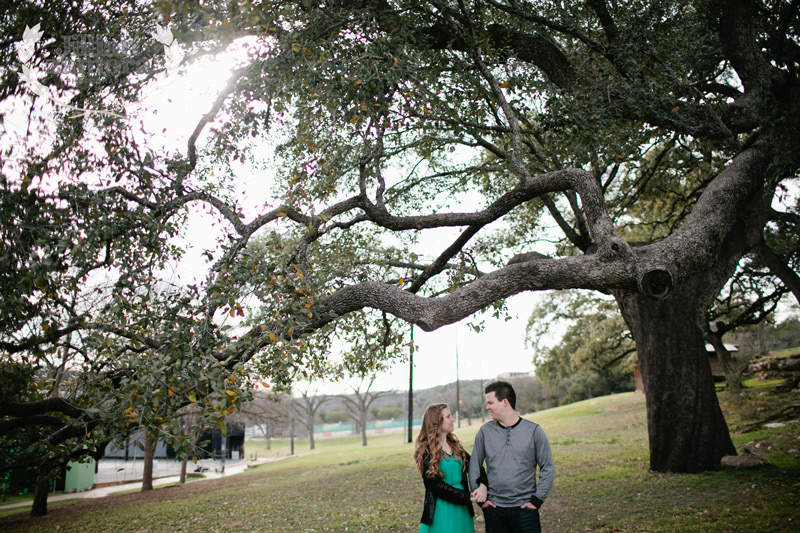 austin-zilker-park-engagement-photo-04