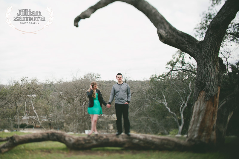 austin-zilker-park-engagement-photo-08