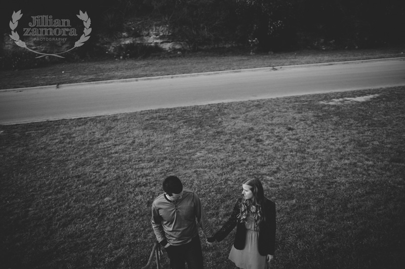 austin-zilker-park-engagement-photo-17