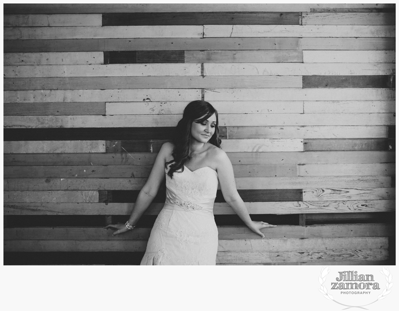 vintage-warehouse-bridals-09