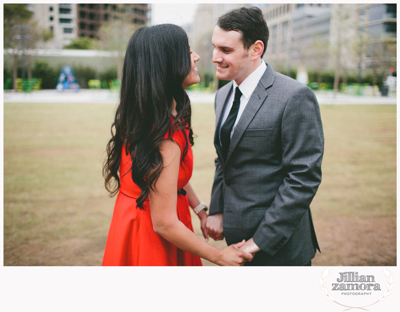 dallas-vintage-vespa-balloon-engagements39