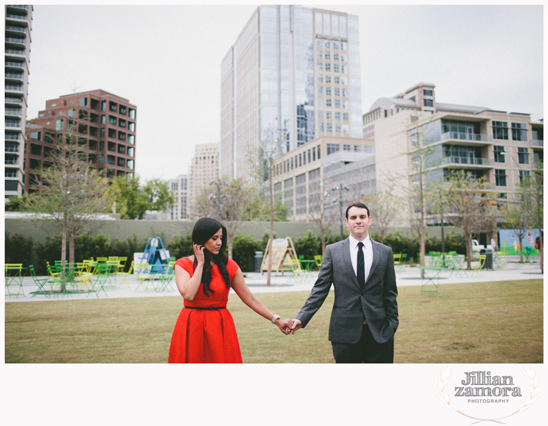 dallas-vintage-vespa-balloon-engagements42