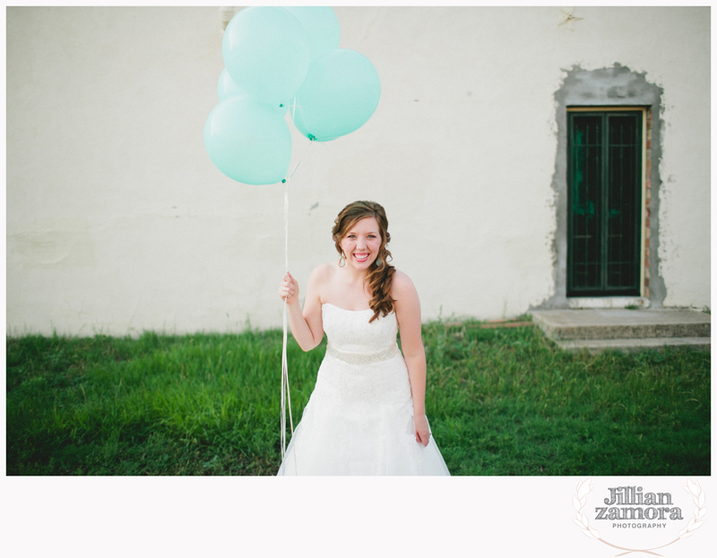 fun balloon bridals _09