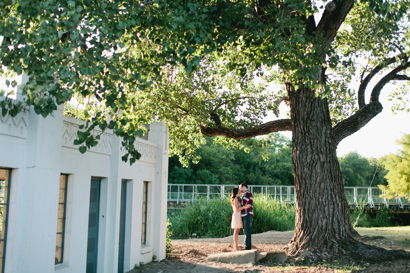 turtle creek engagement photographer_32